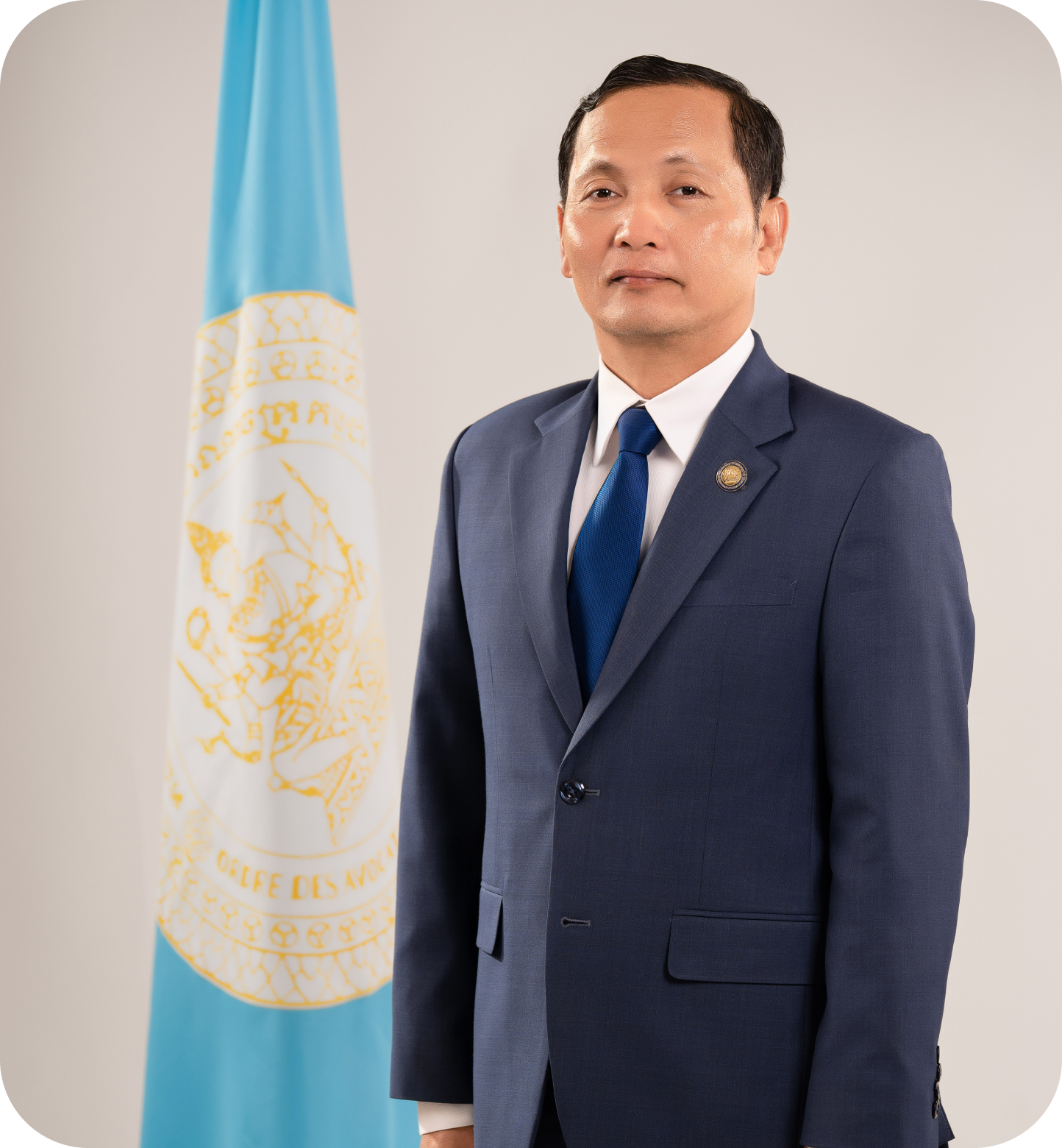លោកមេធាវី សាំង វណ្ណៈ